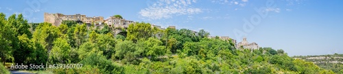 Panorama du village de Venasque photo