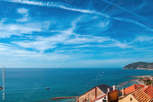 Mare ligure fotografato dal borgo di Cervo photo