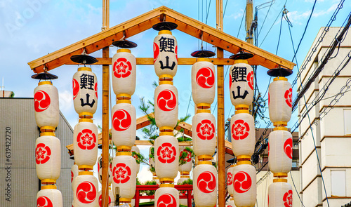 500_F_639422720_94aD4CyHDGDnRA