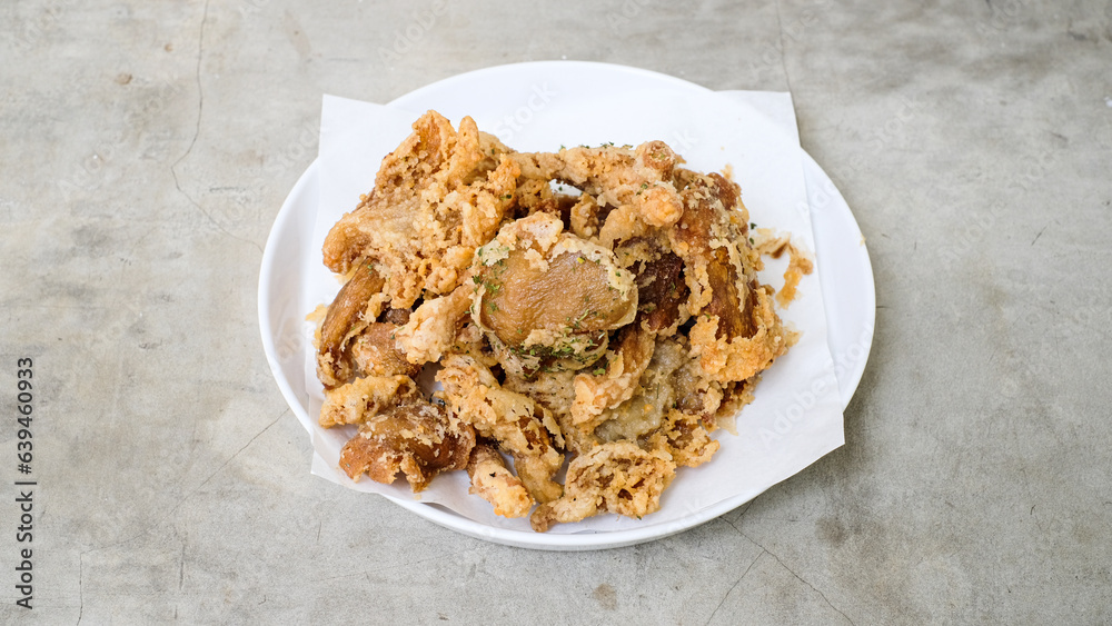 Golden crispy fried mushrooms Golden crispy fried mushrooms