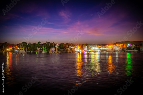Asuan ciudad en las orillas del rio Nilo al sur de Egipto en Africa © jjmillan