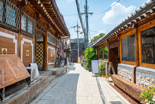 Obraz na płótnie traditional hanok village ob bukchon in seoul, south korea w salonie