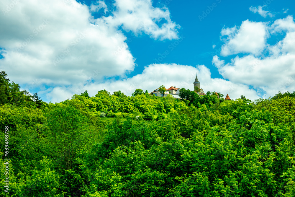 Sommerliche Wandertour durch das Saale Tal zur wunderschönen Leuchtenburg bei Kahla - Thüringen - Deutschland Sommerliche Wandertour durch das Saale Tal zur wunderschönen Leuchtenburg bei Kahla - Thüringen - Deutschland