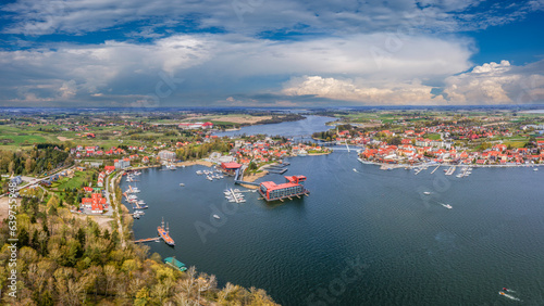 Fototapeta Naklejka Na Ścianę i Meble -  Mikołajki - miasto na Mazurach w północno-wschodniej Polsce.