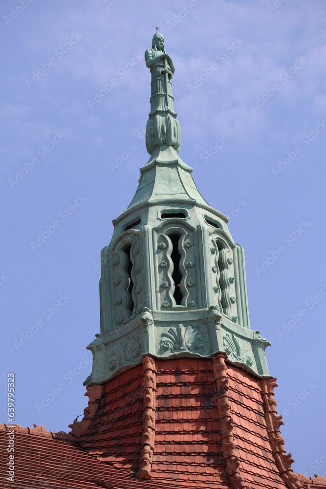 Fototapeta premium Roof of the county hall building