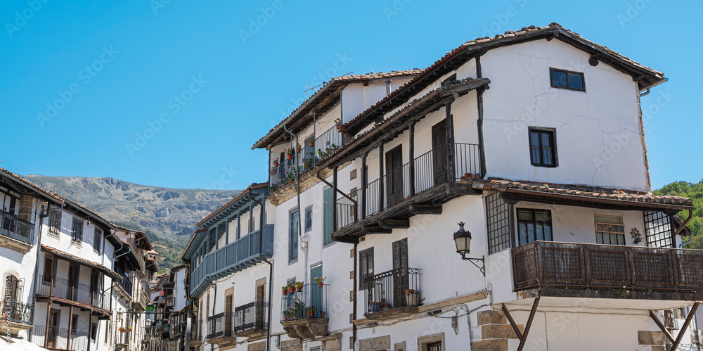 Arquitectura tradicional en la villa medieval de Candelario, España