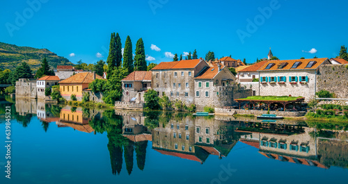 Obraz na plátně Breathtaking Panorama: Exploring the Old Town of Trebinje, Bosnia