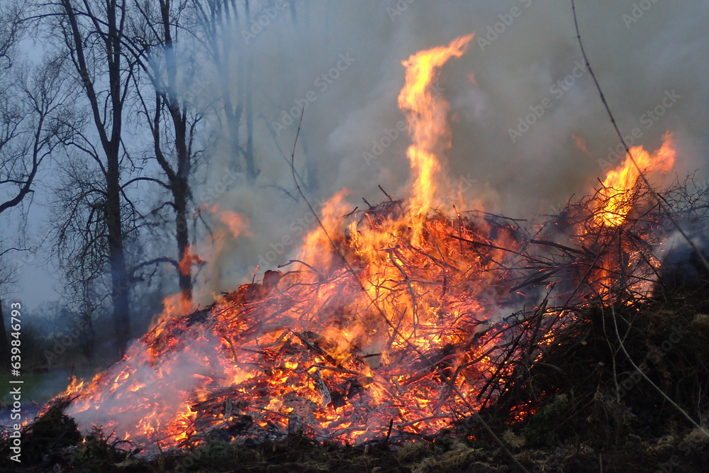 Easter fire to drive away the winter