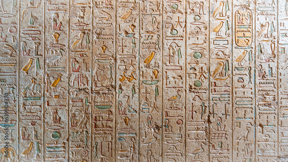 Obraz premium Ancient Egyptian hieroglyphics the Valley of the Kings, Luxor