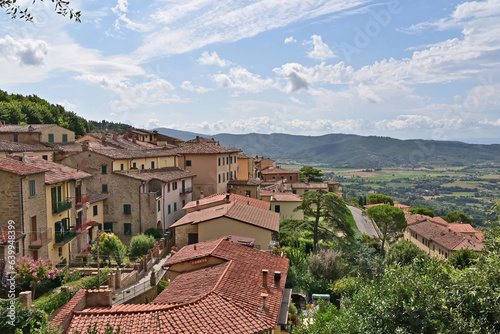 Cortona, panorama della città vecchia verso il Lago Trasimeno - Arezzo