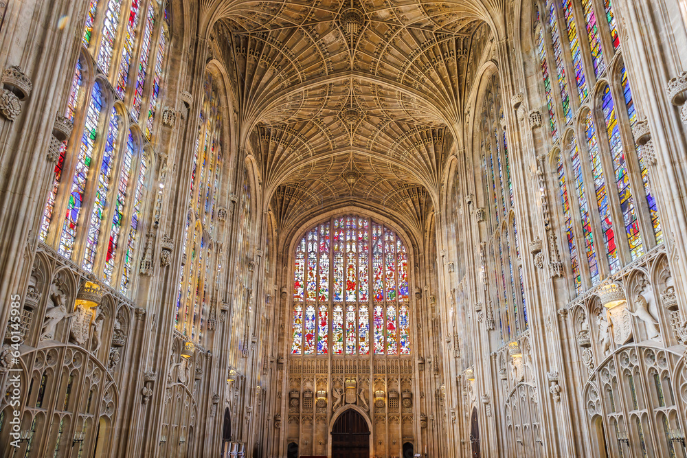 Foto de Cambridge, UK - May 22, 2023: Interior of King's college chapel ...