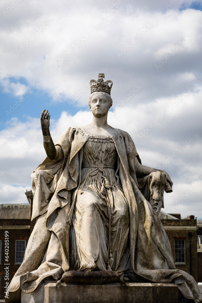 Queen statue