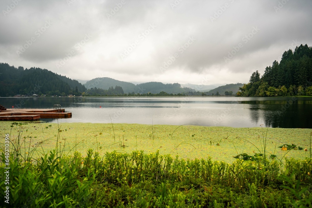 Fototapeta premium Triangle Lake, Oregon