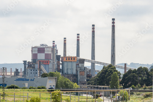 Tableau sur toile Chimneys of the Avilés steel mills