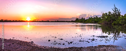 Fototapeta Naklejka Na Ścianę i Meble -  beautiful sunset over lake in Araruama - RJ
