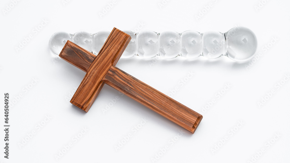 Holzkreuz mit Glasdildo Holzkreuz mit Glasdildo