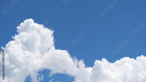 青空と雲（8月）
