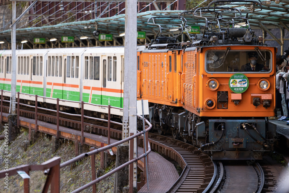 黄色い鉄道 黄色い鉄道
