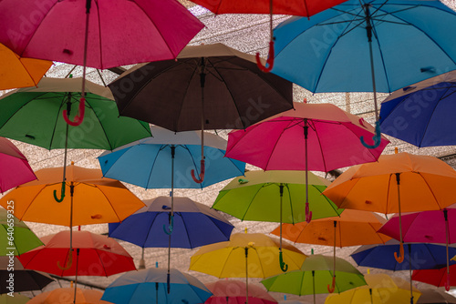 cobertura de guarda chuvas coloridos na cidade de Holambra  Estado de S  o Paulo  Brasil