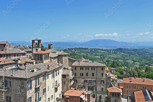 Perugia, colline, case e tetti della città - Umbria