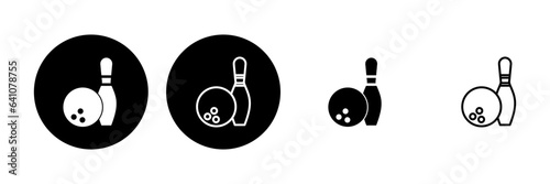 Bowling icon set. bowling ball and pin icon. bowling pins