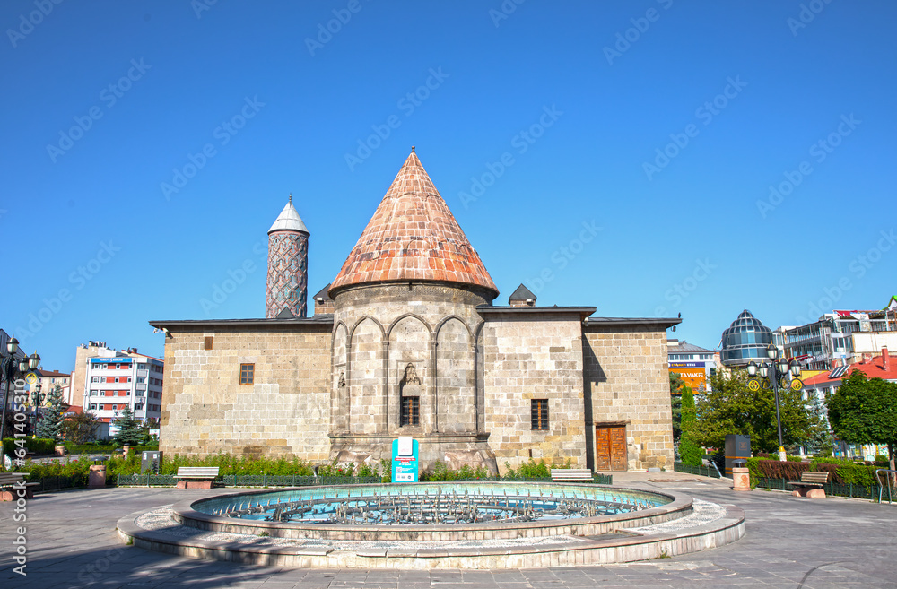Historical Yakutiye Madrasa. (Turkish; Yakutiye Medresesi) It is one of the symbols of Erzurum. It is visited by thousands of domestic and foreign tourists every year.