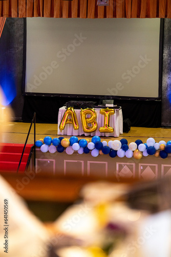 Abiball-Party Bühne mit ABI-Schriftzug