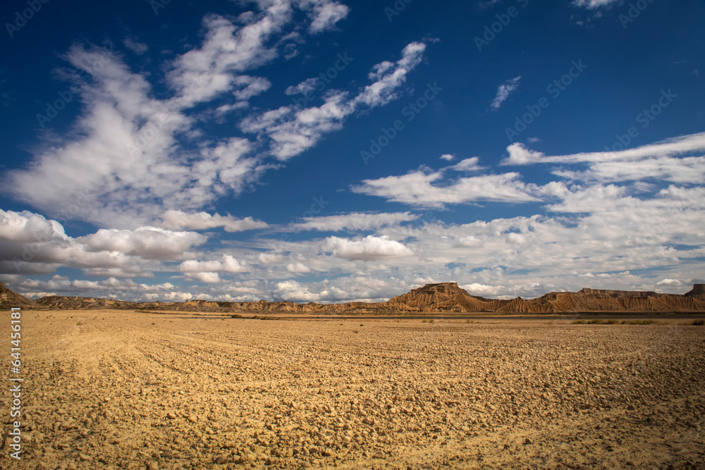 Captivating landscape photography of the Bardenas Reales Natural Park: revealing the sculpted beauty of nature! Captivating landscape photography of the Bardenas Reales Natural Park: revealing the sculpted beauty of nature!