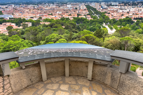 vue panoramique de Nîmes de la Tour Magne photo