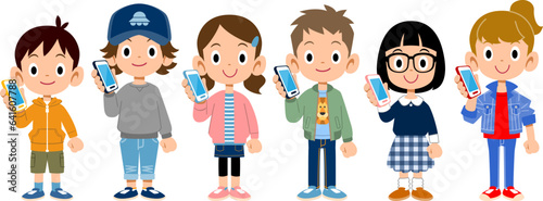 携帯電話で通話する子どもたちの全身
