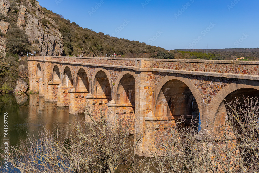 Quintos bridge in Zamora