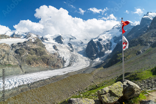 Aussicht von der Bovalhütte, Chamanna da Boval, auf den Morteratsch-Gletscher und die Berge der Bernina-Gruppe, Pontresina, Engadin, Graubünden, Schweiz
