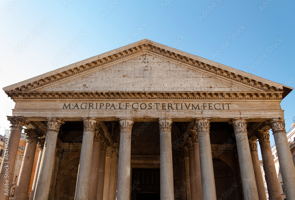 columns of the pantheon
