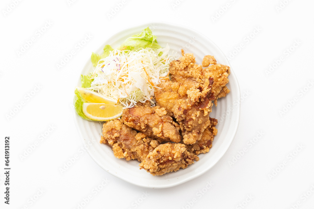 白背景に美味しそうな唐揚げ 白背景に美味しそうな唐揚げ