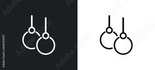 gymnastic rings icon isolated in white and black colors. gymnastic rings outline vector icon from gym and fitness collection for web, mobile apps and ui.