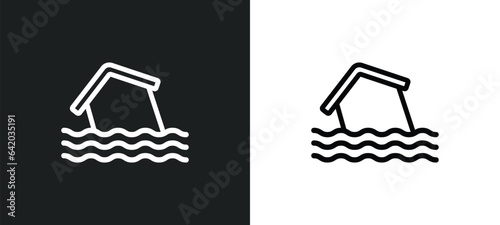 Fotografia inundation icon isolated in white and black colors