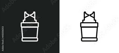 ark of the convenant icon isolated in white and black colors. ark of the convenant outline vector icon from religion collection for web, mobile apps and ui.