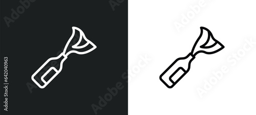 molotov cocktail icon isolated in white and black colors. molotov cocktail outline vector icon from weapons collection for web, mobile apps and ui.