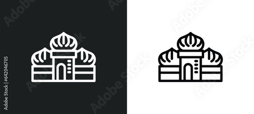 russia icon isolated in white and black colors. russia outline vector icon from monuments collection for web, mobile apps and ui.