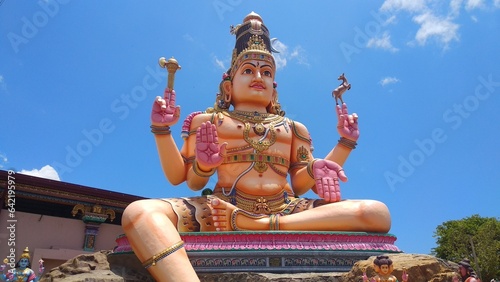 Bild auf Leinwand Koneswaram Temple. Giant Statue of Shiva. Trincomalee, Sri Lanka