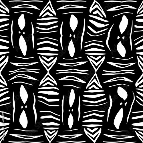 White background with black pattern.Repeat Pattern for fashion, textile design,  on wall paper, wrapping paper, fabrics and home decor. Seamless pattern in grunge style.