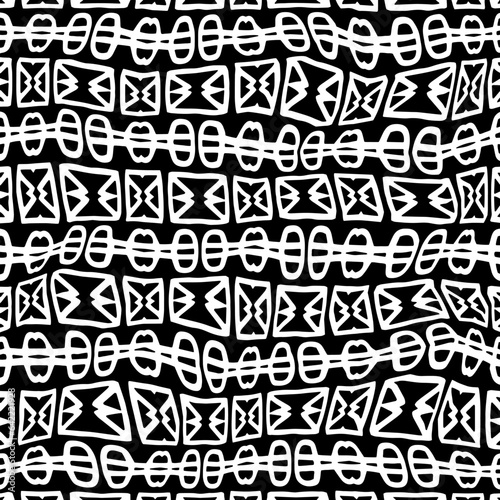 White background with black pattern.Repeat Pattern for fashion, textile design,  on wall paper, wrapping paper, fabrics and home decor. Seamless pattern in grunge style.