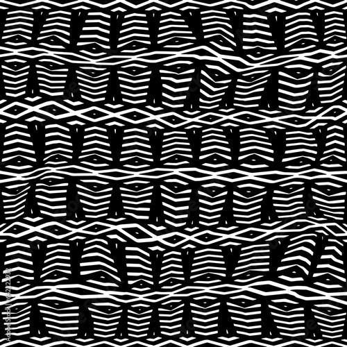 White background with black pattern.Repeat Pattern for fashion, textile design,  on wall paper, wrapping paper, fabrics and home decor. Seamless pattern in grunge style.