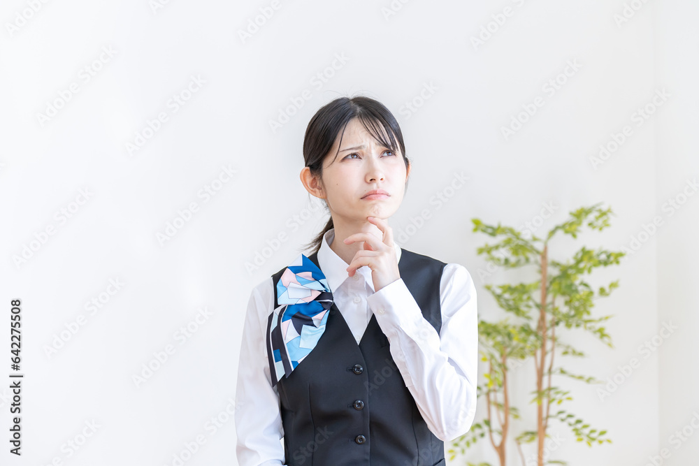 制服を着た日本人女性 制服を着た日本人女性