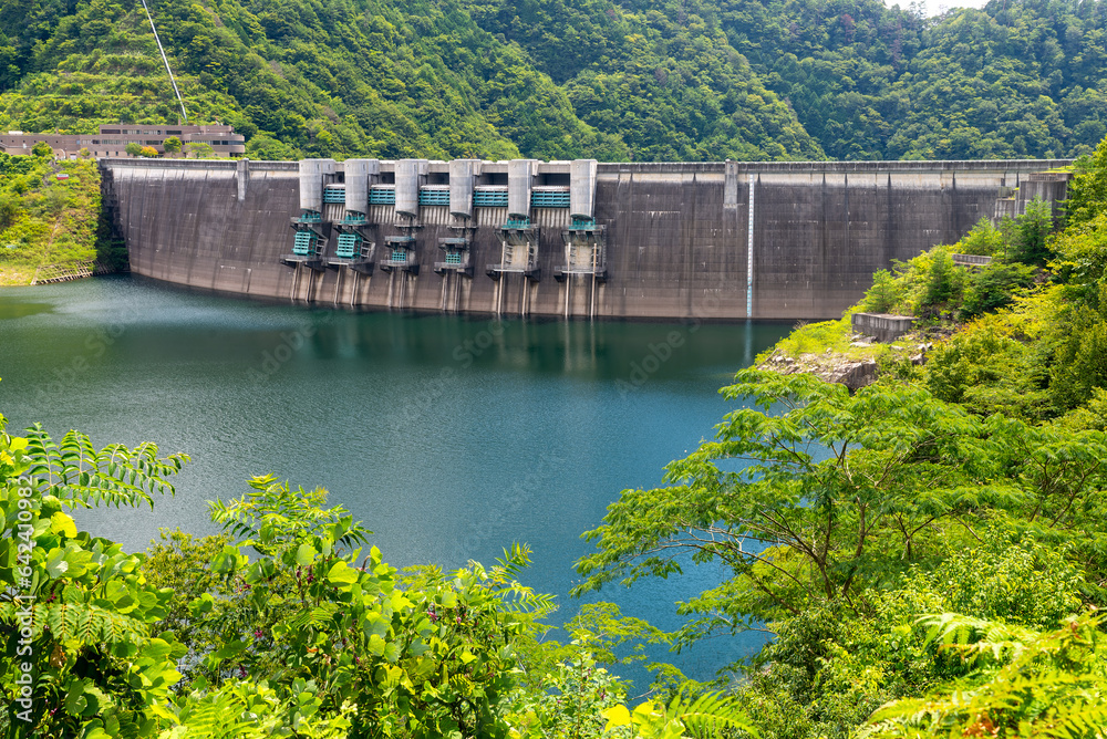 広島県、温井ダムにある龍姫湖