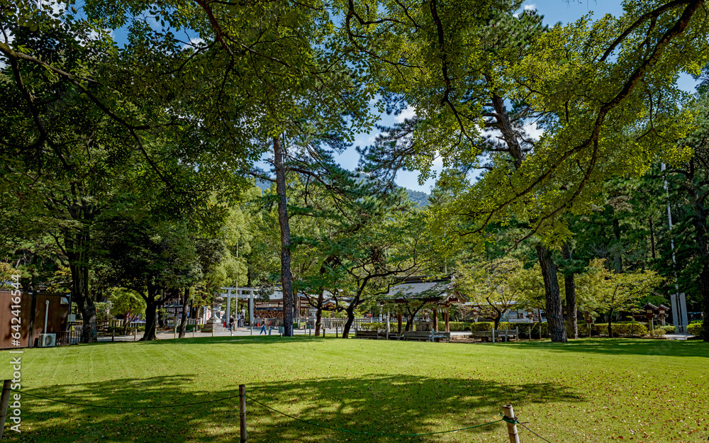 山梨 武田神社（躑躅ヶ崎館跡）境内の夏景色