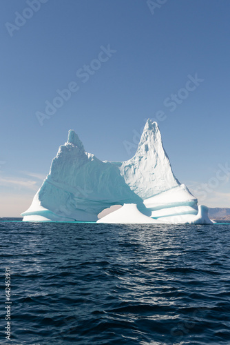 Εκτύπωση καμβά arctic iceberg floating on arctic ocean in greenland