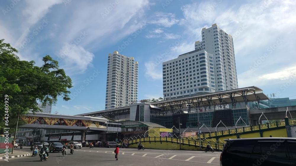 Naklejka premium 高層階のオフィスビルと都会の景色