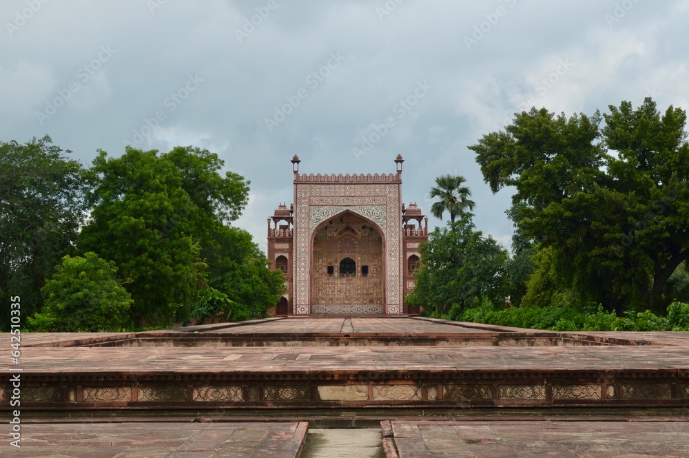 Naklejka premium Gate at Akbar's Tomb in Agra