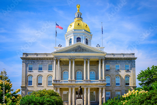 Foto New Hampshire State House, Gold-domed State government office in Concord, New Ha